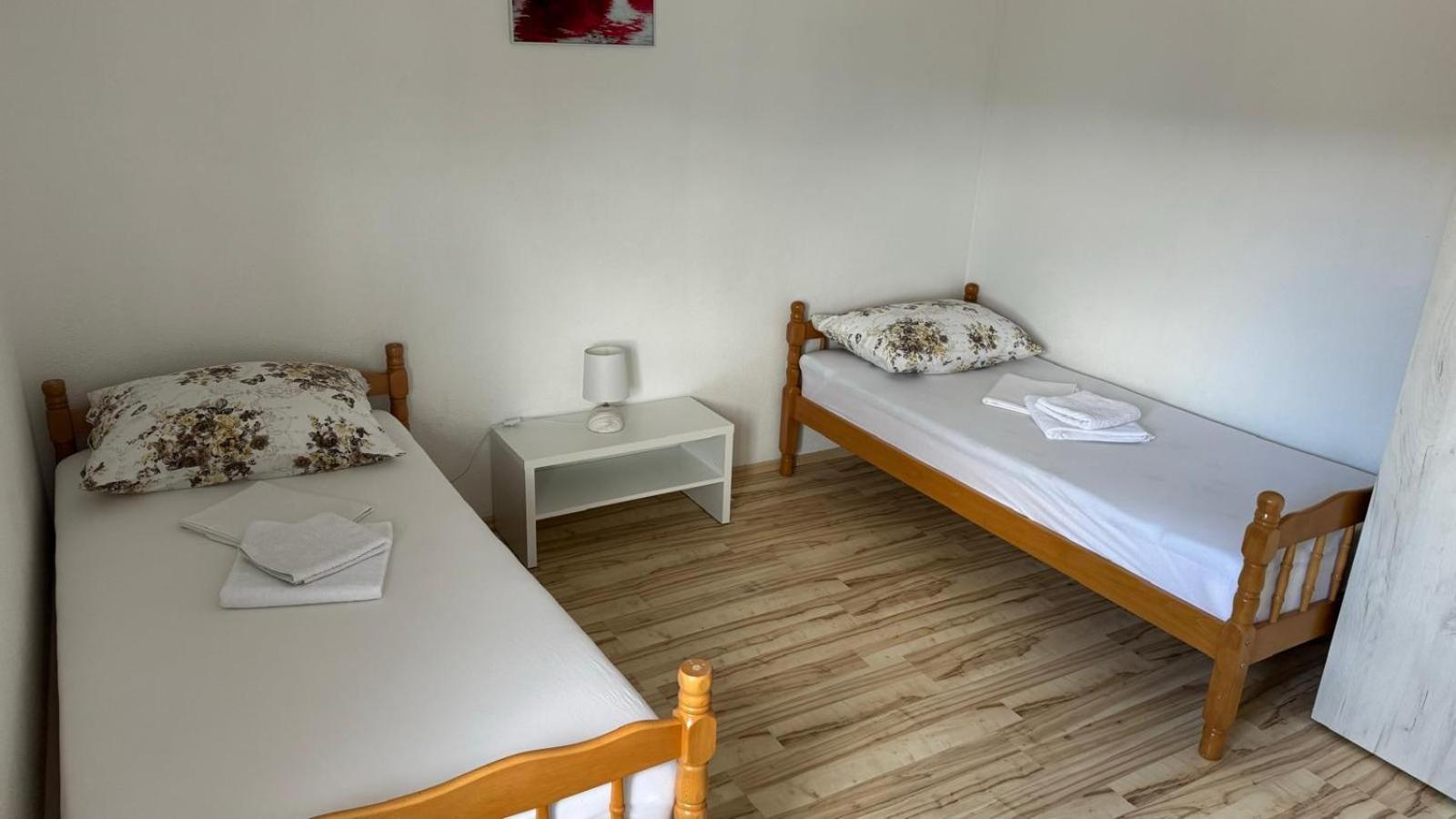 Апартаменты Apartman Malekin Prozor Экстерьер фото