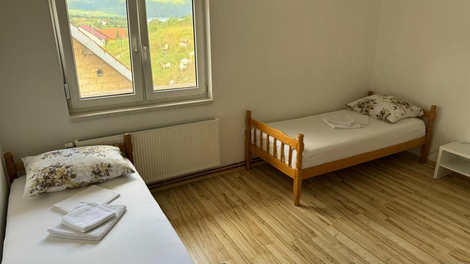 Апартаменты Apartman Malekin Prozor Экстерьер фото